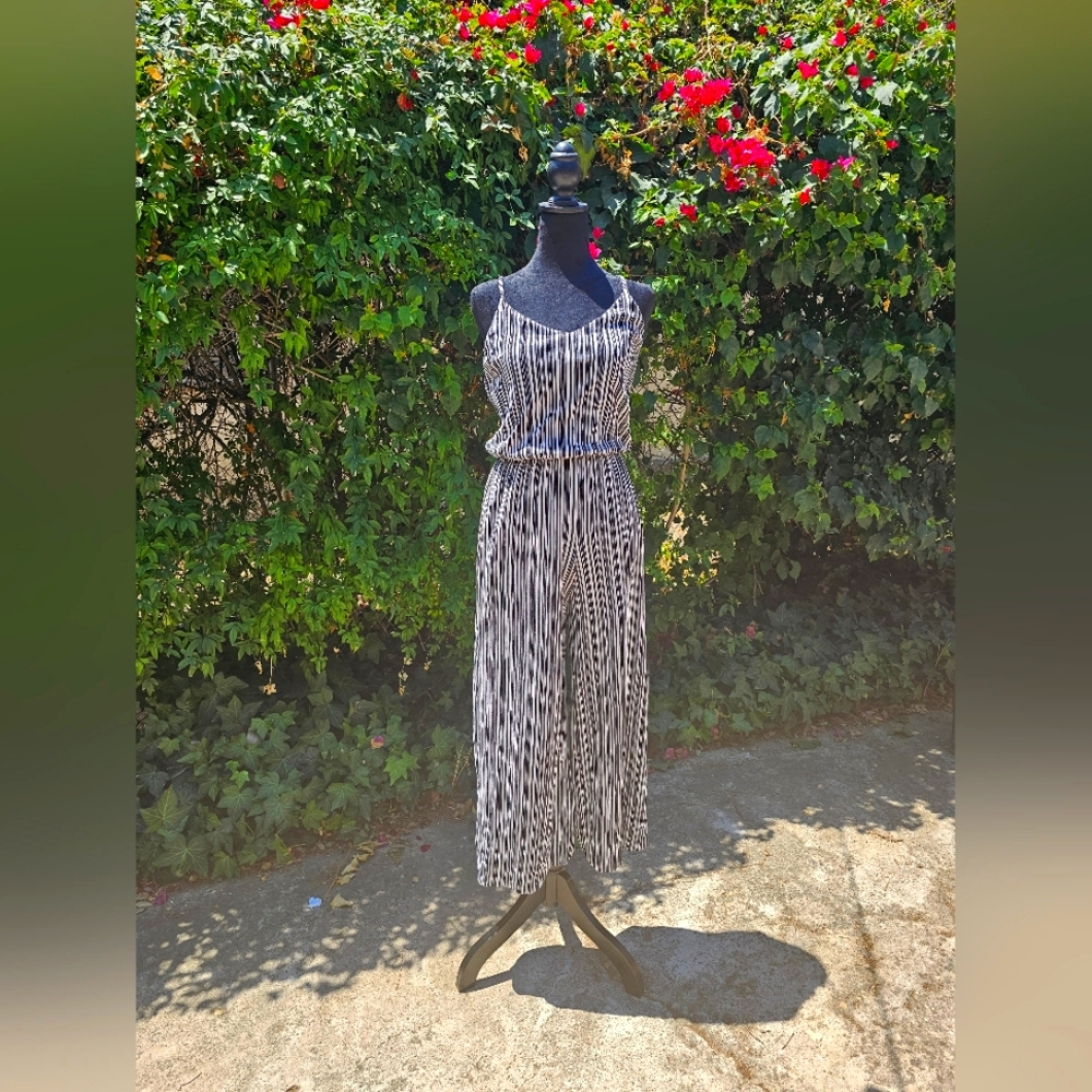 Striped wide leg jumpsuit size X-Small
